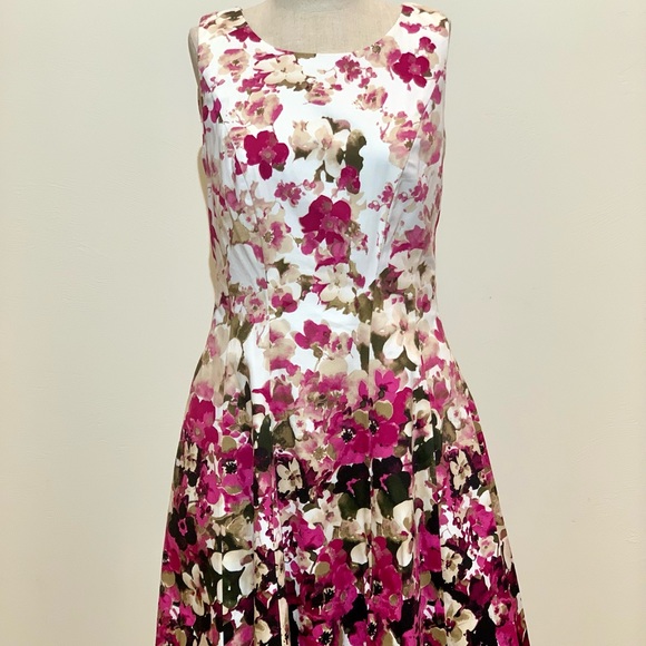 🌺White House Black Market Floral Fit & Flare - Picture 1 of 13